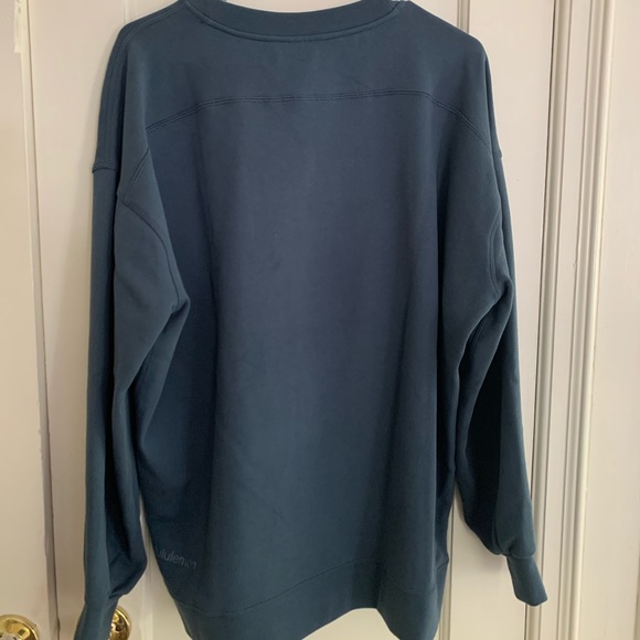 Lululemon Perfectly Oversized Crew - Picture 4 of 6